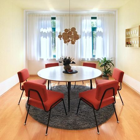 Vonbehling Boutique Apartment Mit 65Zoll Tv Und Designerstuecken Halle  Exteriör bild