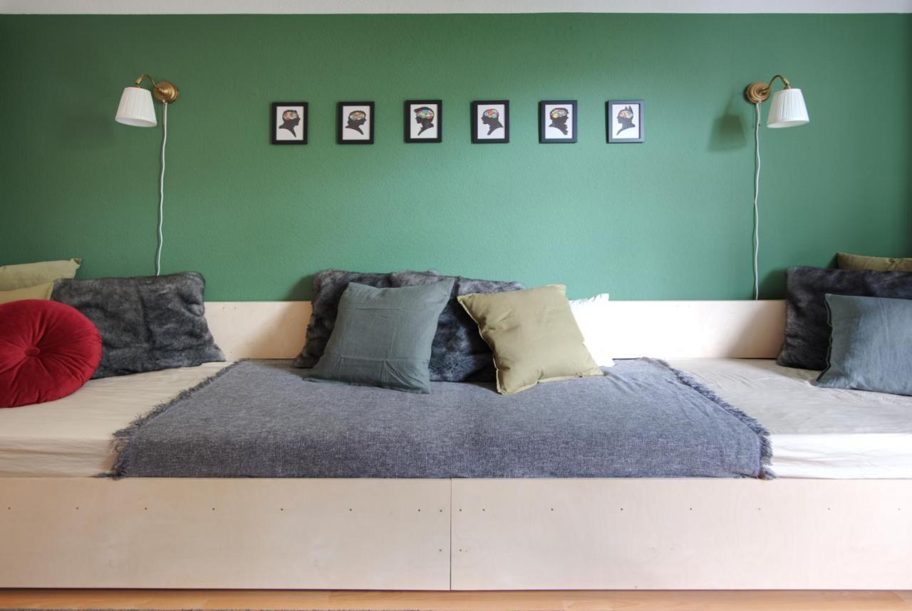 Vonbehling Boutique Apartment Mit 65Zoll Tv Und Designerstuecken Halle  Exteriör bild