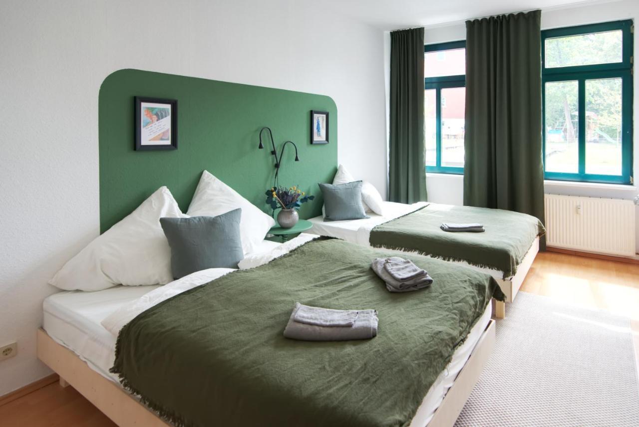 Vonbehling Boutique Apartment Mit 65Zoll Tv Und Designerstuecken Halle  Exteriör bild