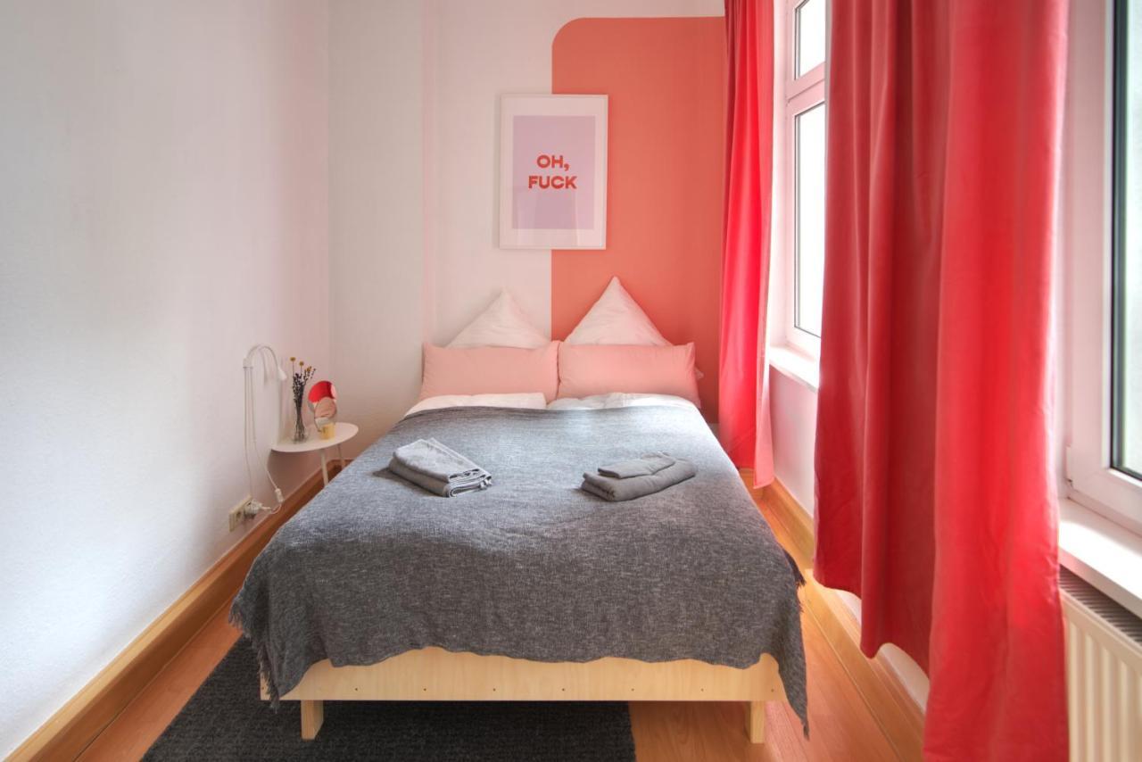 Vonbehling Boutique Apartment Mit 65Zoll Tv Und Designerstuecken Halle  Exteriör bild